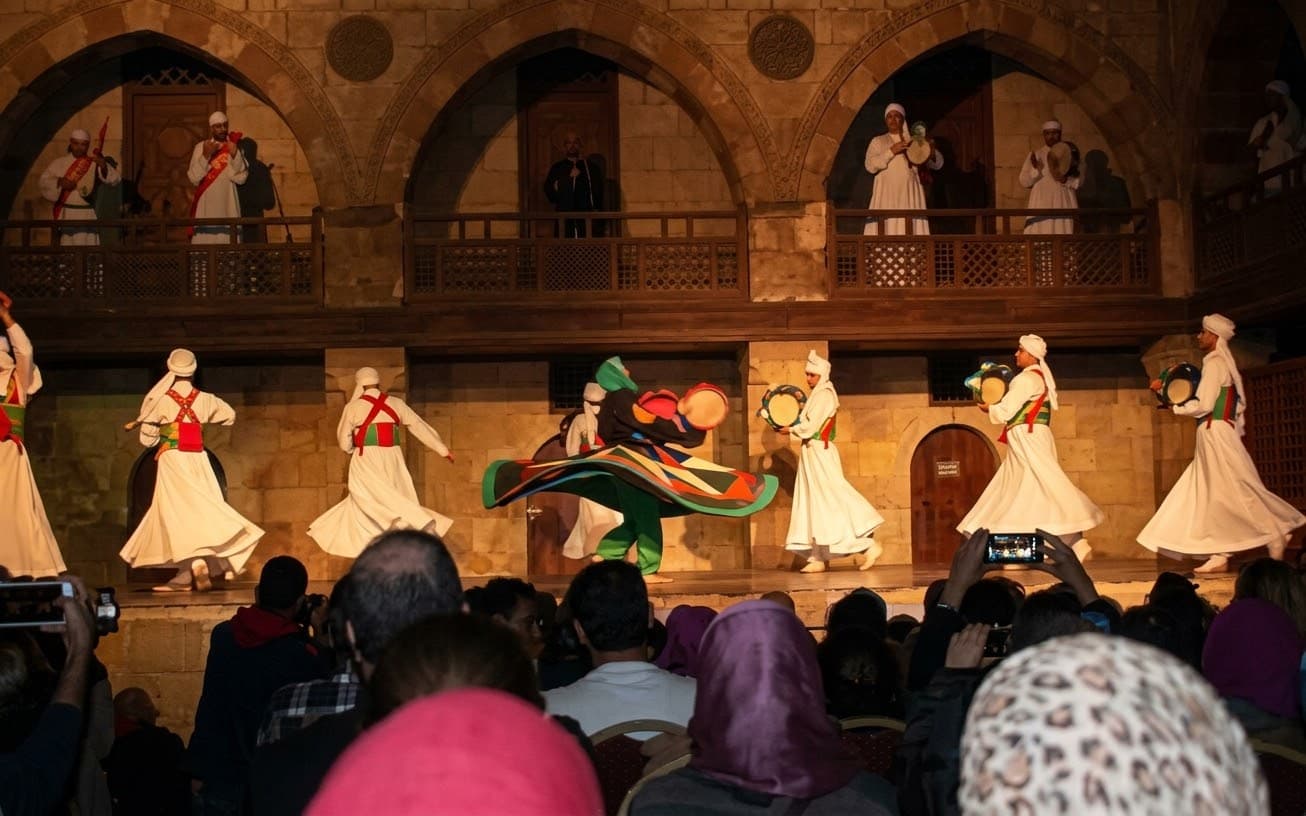 Tanoura_Dancer