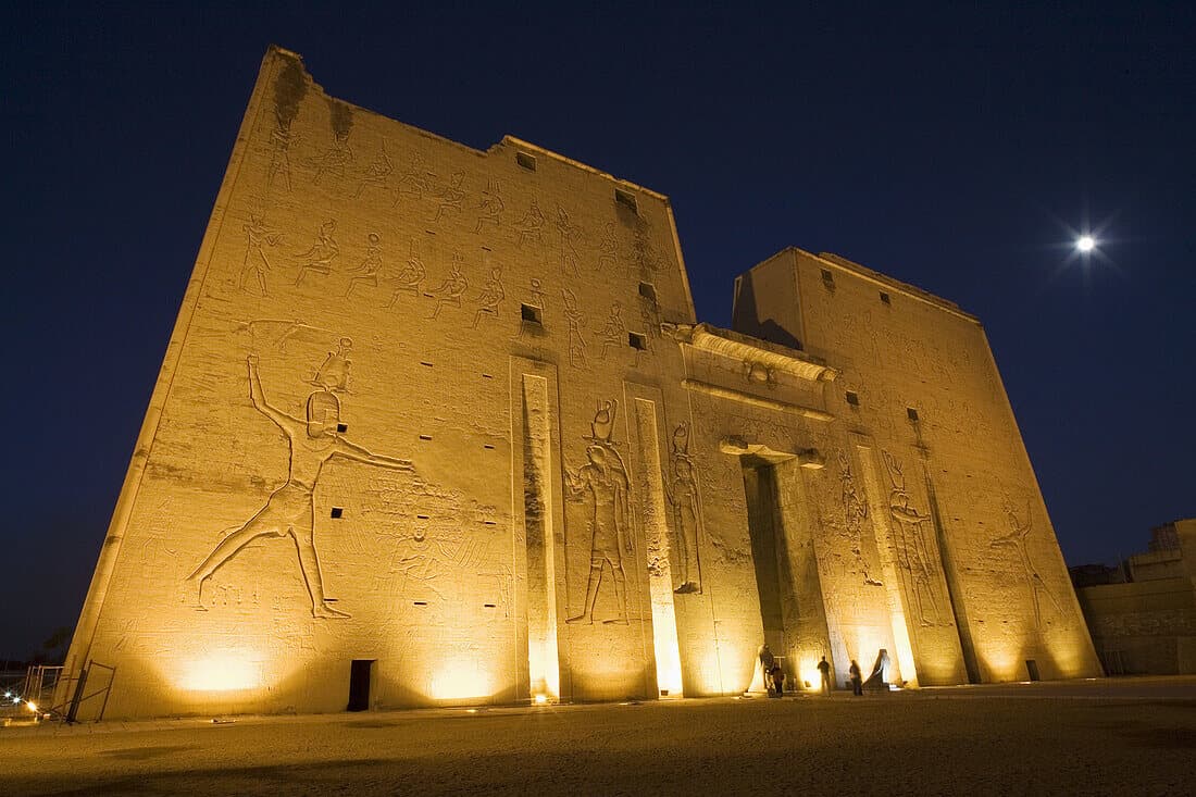 Kom Ombo and Edfu Temples Day Trip from Luxor