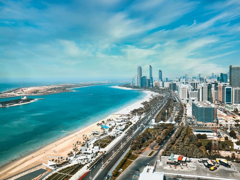 El Alamein: Where pristine turquoise waters meet monumental world history. Discover the stunning shores and poignant heritage of Egypt’s Mediterranean coast.