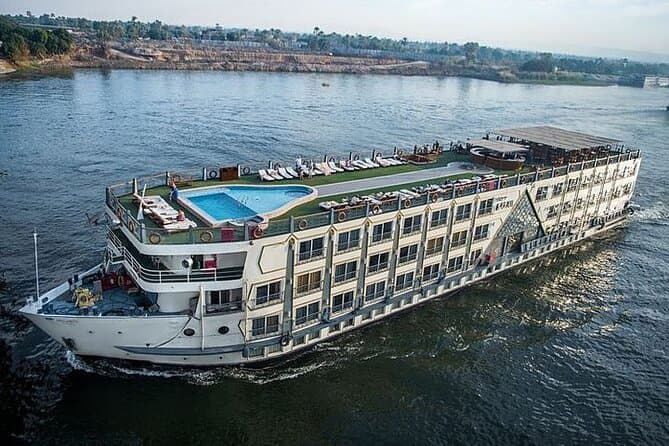 5-Star Deluxe Nile Cruise from Luxor to Aswan – 5 Days / 4 Nights